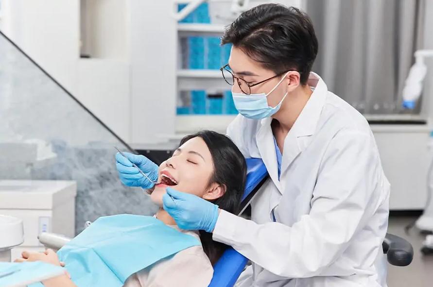 Khám tổng quát và chụp X-Quang